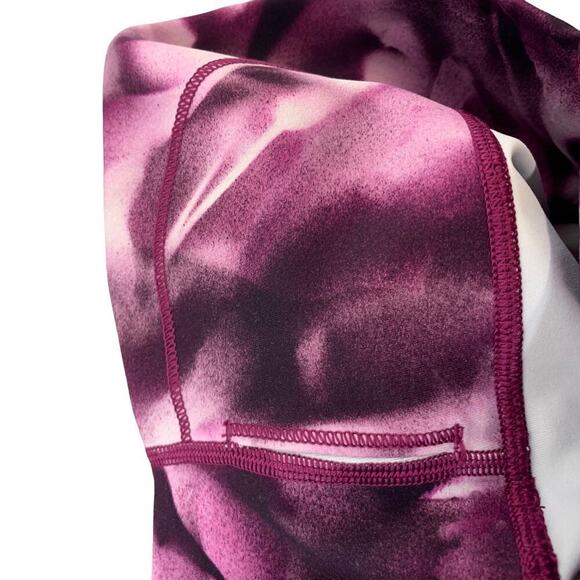 Lululemon‎ Purple Tie-Dye Wunder Under High Rise Pants SZ 6 - Picture 4 of 10